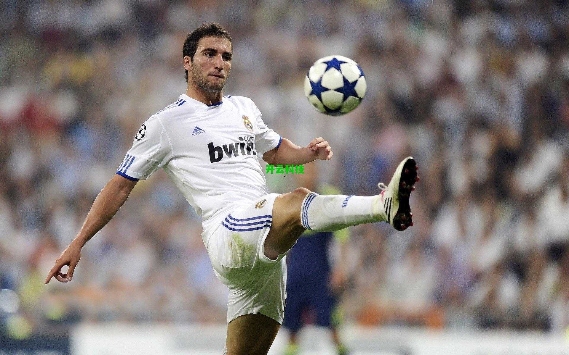 费兰·托雷斯破门后深情示爱 将进球献给遭受洪灾的瓦伦西亚家乡父老